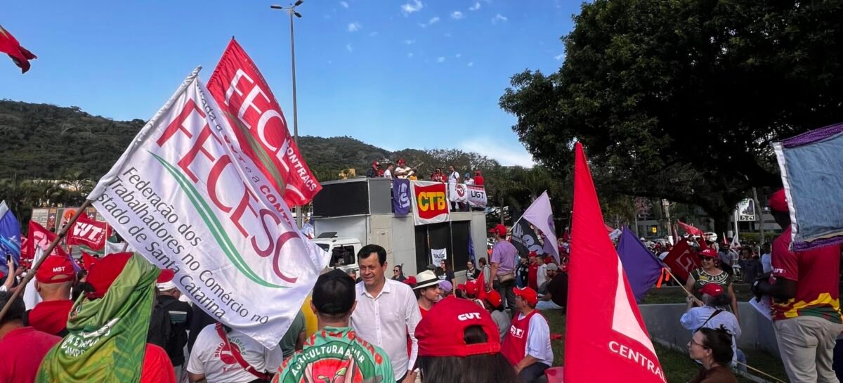 6ª Marcha dos Catarinenses reuniu trabalhadores em defesa de direitos e pelo fim da escala 6×1